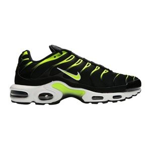 Nike Air Max Plus “Black Volt”
